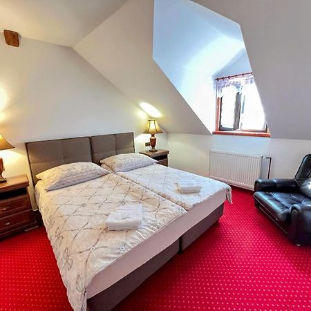 Hotel Fogl Nová Bystřice Екстериор снимка