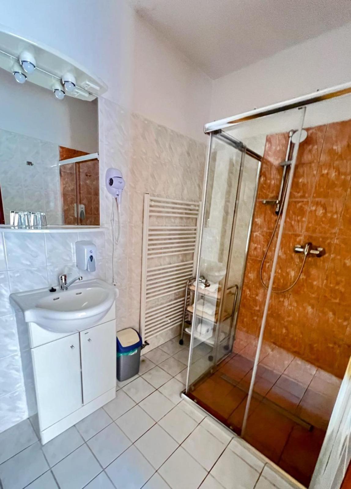 Hotel Fogl Nová Bystřice Екстериор снимка